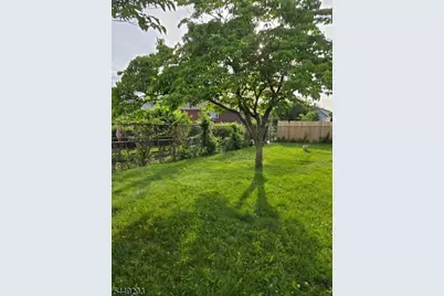 33 Livingston Ave #2, Lyndhurst Township, NJ 07071 - Photo 25