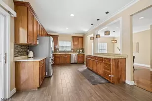 396 Vanderveer Rd, Bridgewater, NJ 08807 - Photo 7