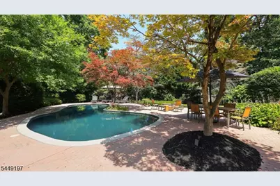 16 Chesterfield Dr, Warren Township, NJ 07059 - Photo 35