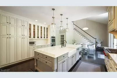 16 Chesterfield Dr, Warren Township, NJ 07059 - Photo 11