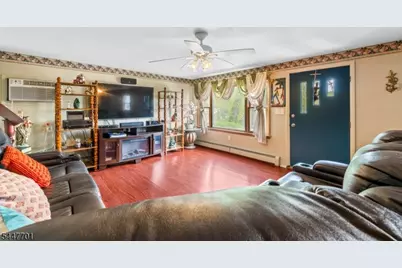 19 E Shore Rd, Jefferson Township, NJ 07849 - Photo 5