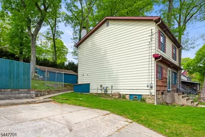 19 E Shore Rd, Jefferson Township, NJ 07849 - Photo 11