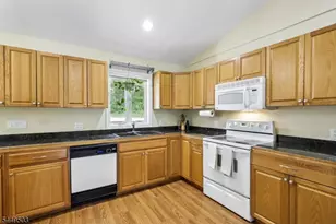 523 W Hill Rd, Lebanon Township, NJ 08826 - Photo 19