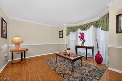 24 Lauren Ln, Lopatcong Township, NJ 08865 - Photo 5