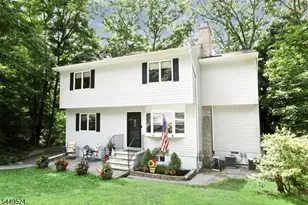 20 Linnea Pl, Ringwood, NJ 07456 - Photo 1
