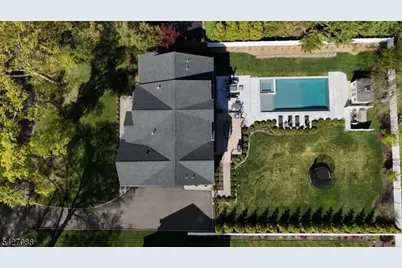 13 Robert Dr, Chatham Township, NJ 07928 - Photo 3