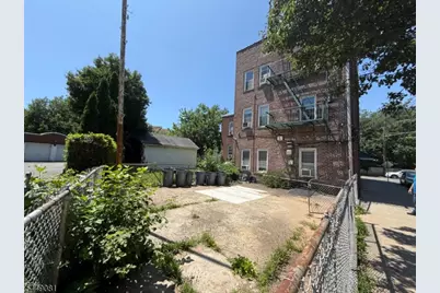 35 Krueger Pl, Passaic, NJ 07055 - Photo 27