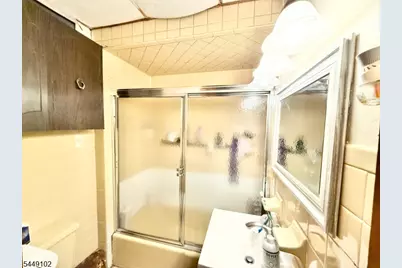 37 Krueger Pl, Passaic, NJ 07055 - Photo 15