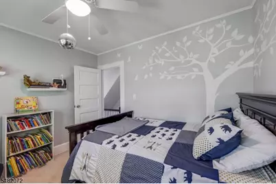 8 Oak Grove Rd #2, Caldwell, NJ 07006 - Photo 11