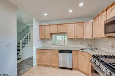 5 Pear Tree Ln, Franklin Township, NJ 08823 - Photo 7