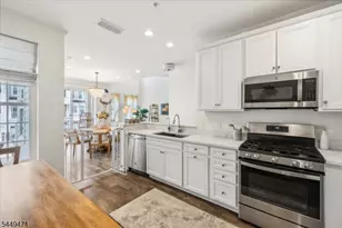 121 Sequoia Dr, Cedar Grove, NJ 07009 - Photo 9