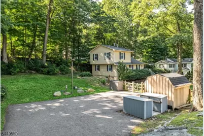 48 Dunham Rd, West Milford, NJ 07421 - Photo 33