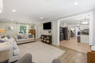 2 Powhatatan Way, Mount Olive, NJ 07840 - Photo 11