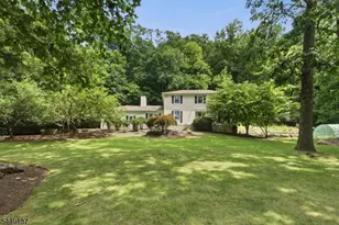 2 Powhatatan Way, Mount Olive, NJ 07840 - Photo 3