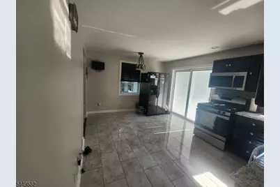 657 Broad St, Clifton, NJ 07013 - Photo 3