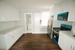 56 Hobart Pl, Clifton, NJ 07011 - Photo 3
