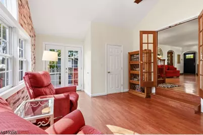 366 Vosseller Ave, Bound Brook, NJ 08805 - Photo 13