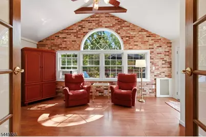 366 Vosseller Ave, Bound Brook, NJ 08805 - Photo 11