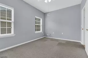 25 Daulton Dr, Franklin Township, NJ 08873 - Photo 25