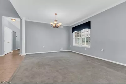 25 Daulton Dr, Franklin Township, NJ 08873 - Photo 11