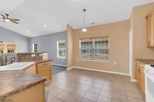 25 Daulton Dr, Franklin Township, NJ 08873 - Photo 15