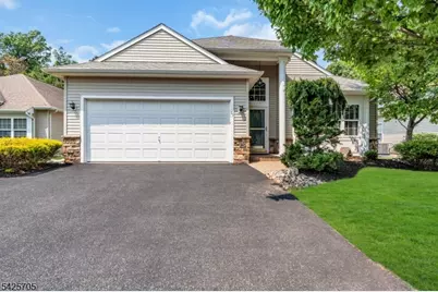 25 Daulton Dr, Franklin Township, NJ 08873 - Photo 7