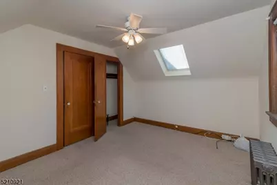 81 Savoy Pl, Prospect Park, NJ 07508 - Photo 9