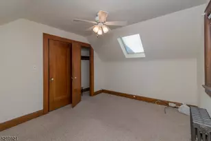 81 Savoy Pl, Prospect Park, NJ 07508 - Photo 9