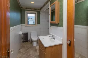 81 Savoy Pl, Prospect Park, NJ 07508 - Photo 11