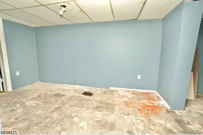83 Berkeley Ave, Bloomfield, NJ 07003 - Photo 29