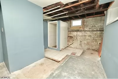 83 Berkeley Ave, Bloomfield, NJ 07003 - Photo 31