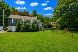 18 Tamarack Rd, Byram Township, NJ 07821 - Photo 7