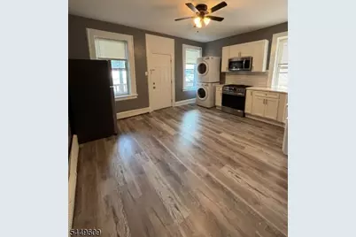 70 Pine St #1, Montclair, NJ 07042 - Photo 3