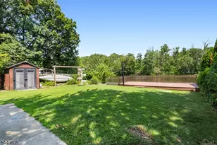 102 Island Ave, Little Falls Township, NJ 07424 - Photo 3