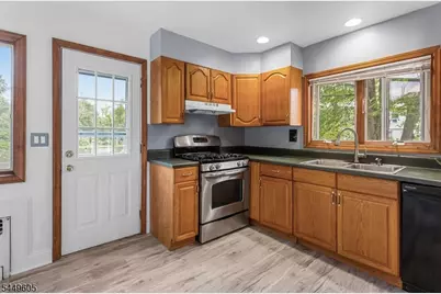 102 Island Ave, Little Falls Township, NJ 07424 - Photo 19