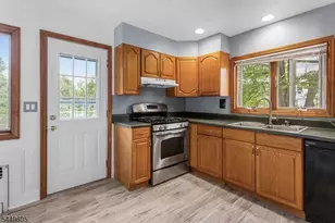 102 Island Ave, Little Falls Township, NJ 07424 - Photo 19