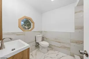 179 Chancellor Ave, Newark, NJ 07112 - Photo 5