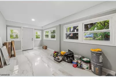 179 Chancellor Ave, Newark, NJ 07112 - Photo 15