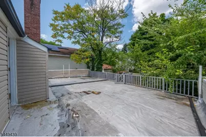 179 Chancellor Ave, Newark, NJ 07112 - Photo 25