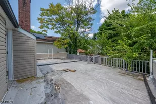 179 Chancellor Ave, Newark, NJ 07112 - Photo 25