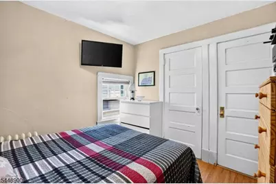 90 7th St, Ridgefield, NJ 07660 - Photo 13