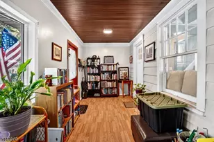 90 7th St, Ridgefield, NJ 07660 - Photo 3