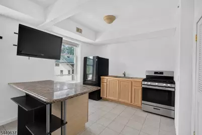 133 N Maple Ave #303, East Orange, NJ 07017 - Photo 1