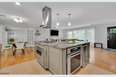 195 Old Somerset Rd, Watchung, NJ 07069 - Photo 15