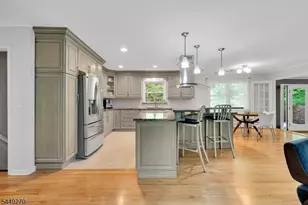 195 Old Somerset Rd, Watchung, NJ 07069 - Photo 9