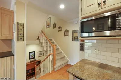 13 Franklin Pl #7B, Morristown, NJ 07960 - Photo 7