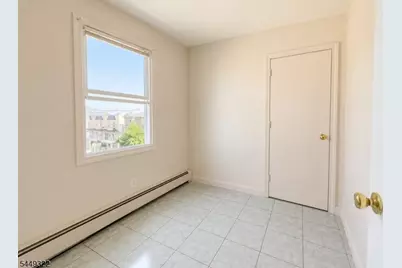 428 Livingston St, Elizabeth, NJ 07206 - Photo 9