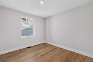 62 Hillside Ave, Newark, NJ 07108 - Photo 13