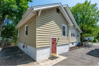 160 Mt Vernon St, Ridgefield, NJ 07660 - Photo 21