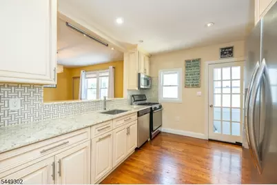 160 Mt Vernon St, Ridgefield, NJ 07660 - Photo 7
